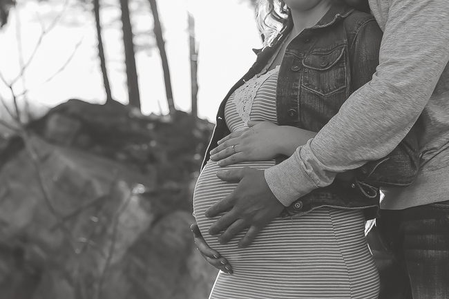 Black and White baby bump photograph